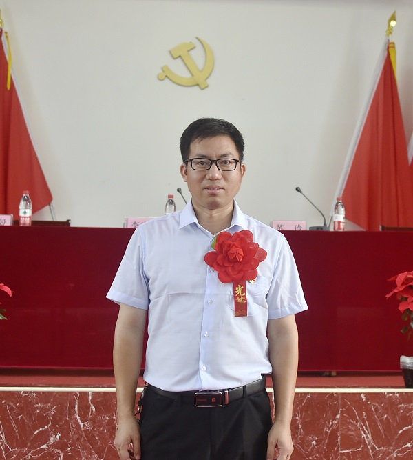 机电漆在林.JPG 机电漆在林.JPG