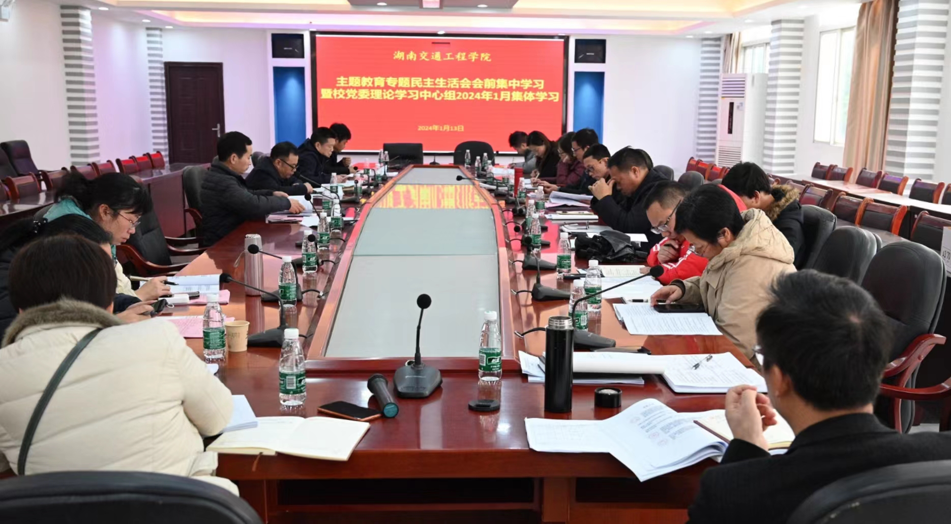 2c3c94356a77169352577a96b3ff9ce.jpg 2c3c94356a77169352577a96b3ff9ce.jpg